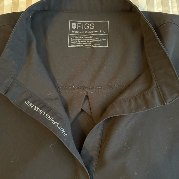 Figs Large Black scrub bundle - Picture 5 of 15